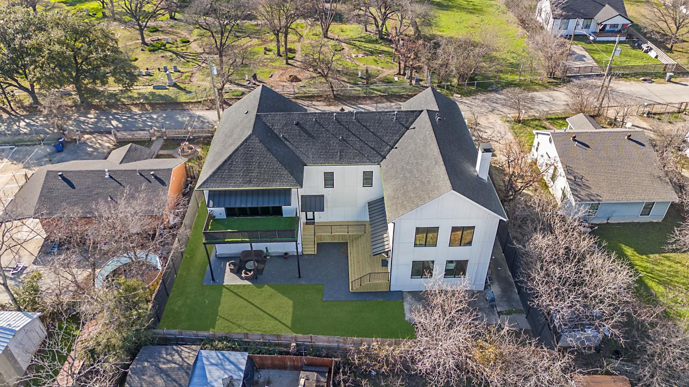 Dallas, Dallas, 75208, United States, 5 Bedrooms Bedrooms, ,5 BathroomsBathrooms,Residential,For Sale,1902895