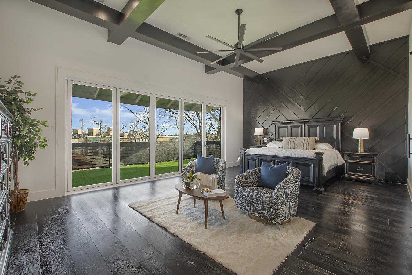 Dallas, Dallas, 75208, United States, 5 Bedrooms Bedrooms, ,5 BathroomsBathrooms,Residential,For Sale,1902895