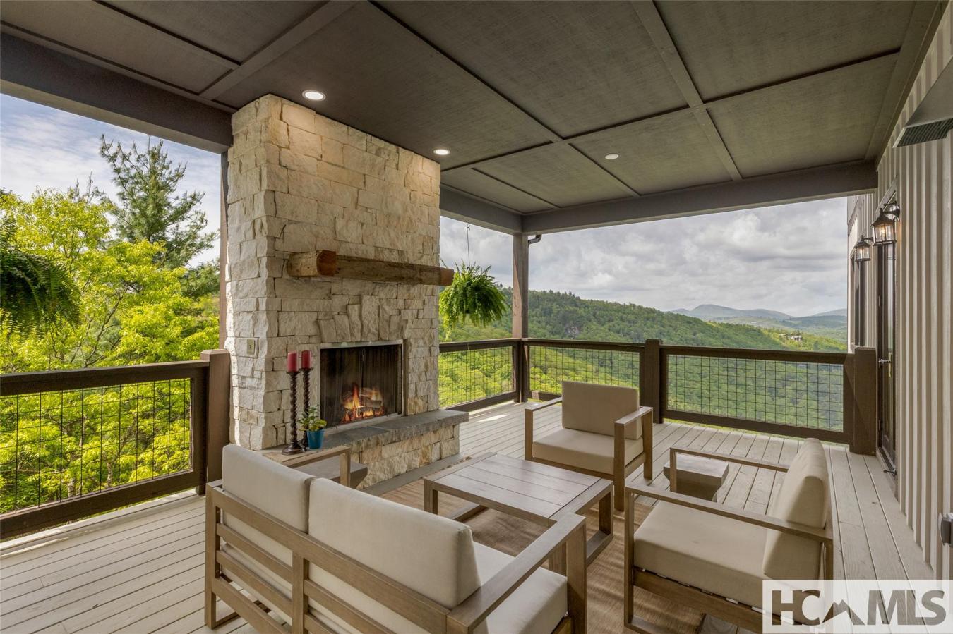 Cashiers, Jackson, 28717, United States, 4 Bedrooms Bedrooms, ,4 BathroomsBathrooms,Residential,For Sale,1907939
