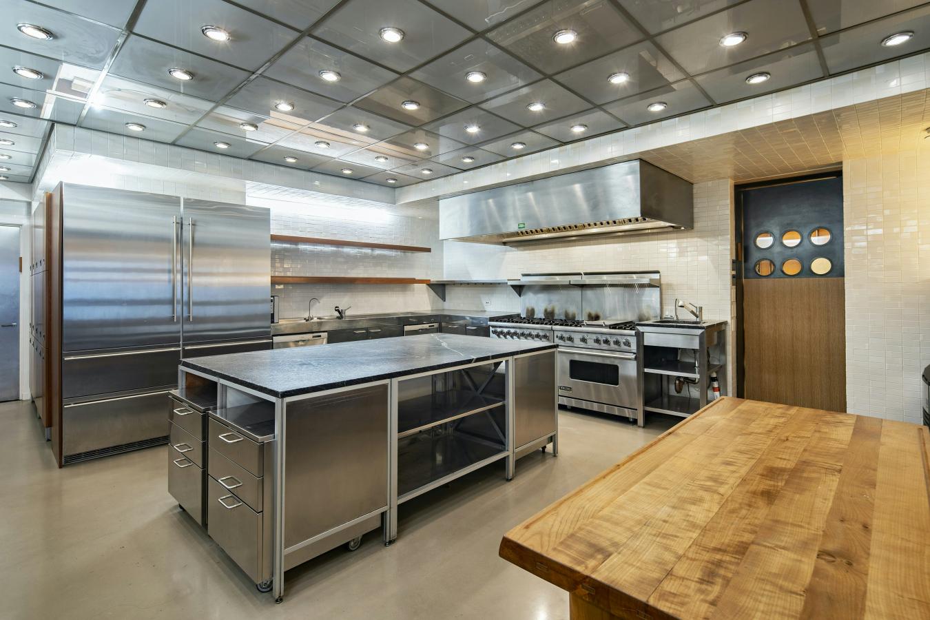New York, New York, 10065, United States, 10 Bedrooms Bedrooms, ,10 BathroomsBathrooms,Residential,For Sale,1902894
