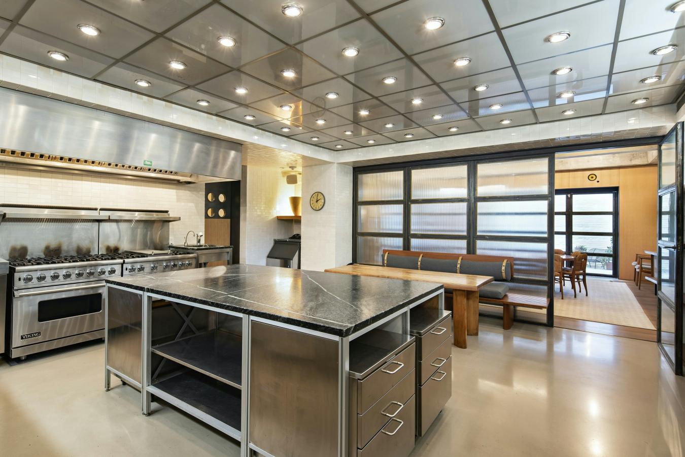 New York, New York, 10065, United States, 10 Bedrooms Bedrooms, ,10 BathroomsBathrooms,Residential,For Sale,1902894
