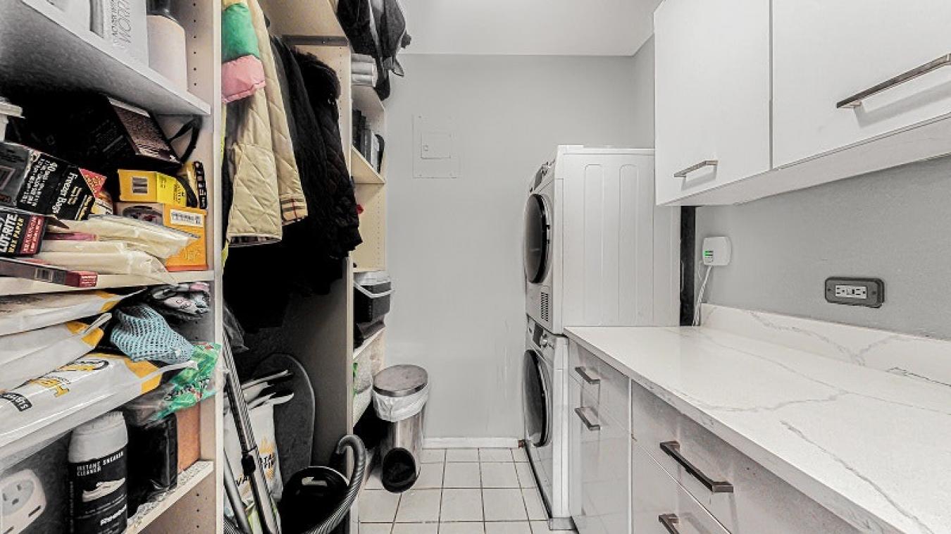 New York, New York, 10075, United States, 4 Bedrooms Bedrooms, ,2 BathroomsBathrooms,Residential,For Sale,1964435