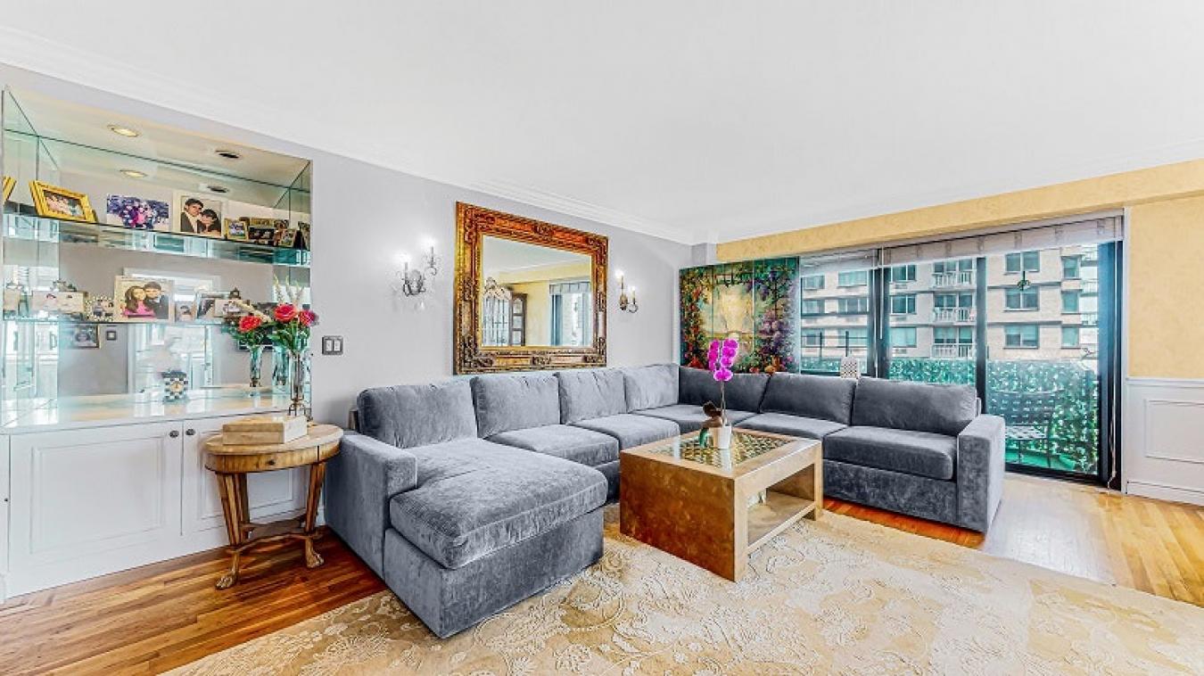 New York, New York, 10075, United States, 4 Bedrooms Bedrooms, ,2 BathroomsBathrooms,Residential,For Sale,1964435