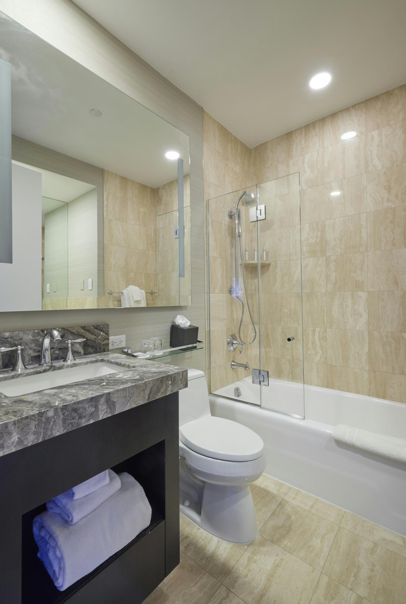 New York, New York, 10023, United States, 2 Bedrooms Bedrooms, ,2 BathroomsBathrooms,Residential,For Sale,1902887