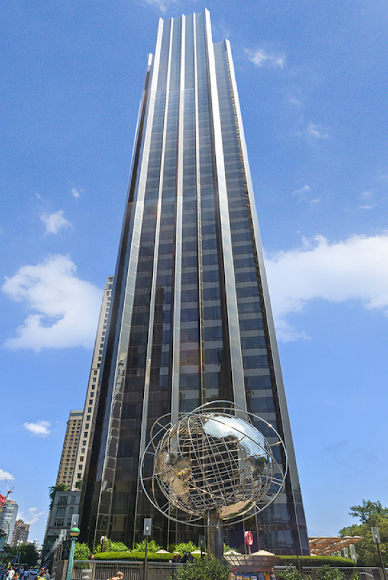 New York, New York, 10023, United States, 2 Bedrooms Bedrooms, ,2 BathroomsBathrooms,Residential,For Sale,1902887