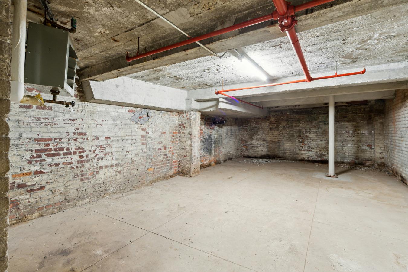 Harlem, New York, 10026, United States, ,1 BathroomBathrooms,Residential,For Sale,1902883