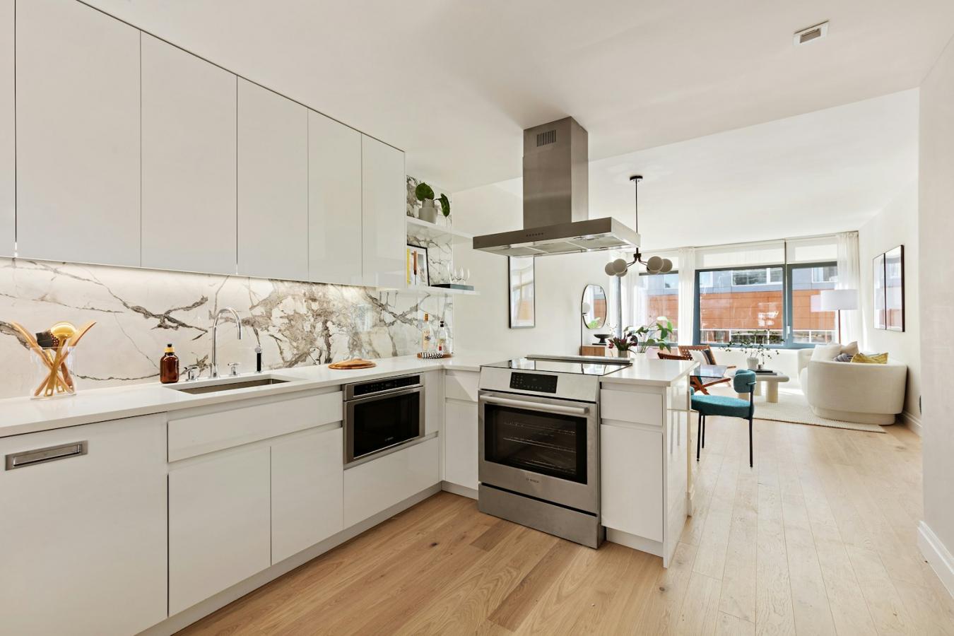 Central Harlem, New York, 10027, United States, 3 Bedrooms Bedrooms, ,2 BathroomsBathrooms,Residential,For Sale,1902881