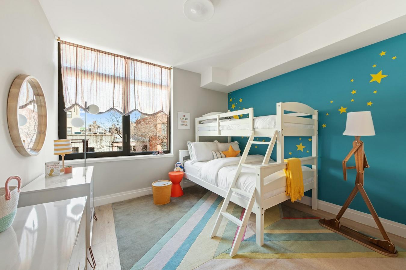 Central Harlem, New York, 10027, United States, 3 Bedrooms Bedrooms, ,2 BathroomsBathrooms,Residential,For Sale,1902881