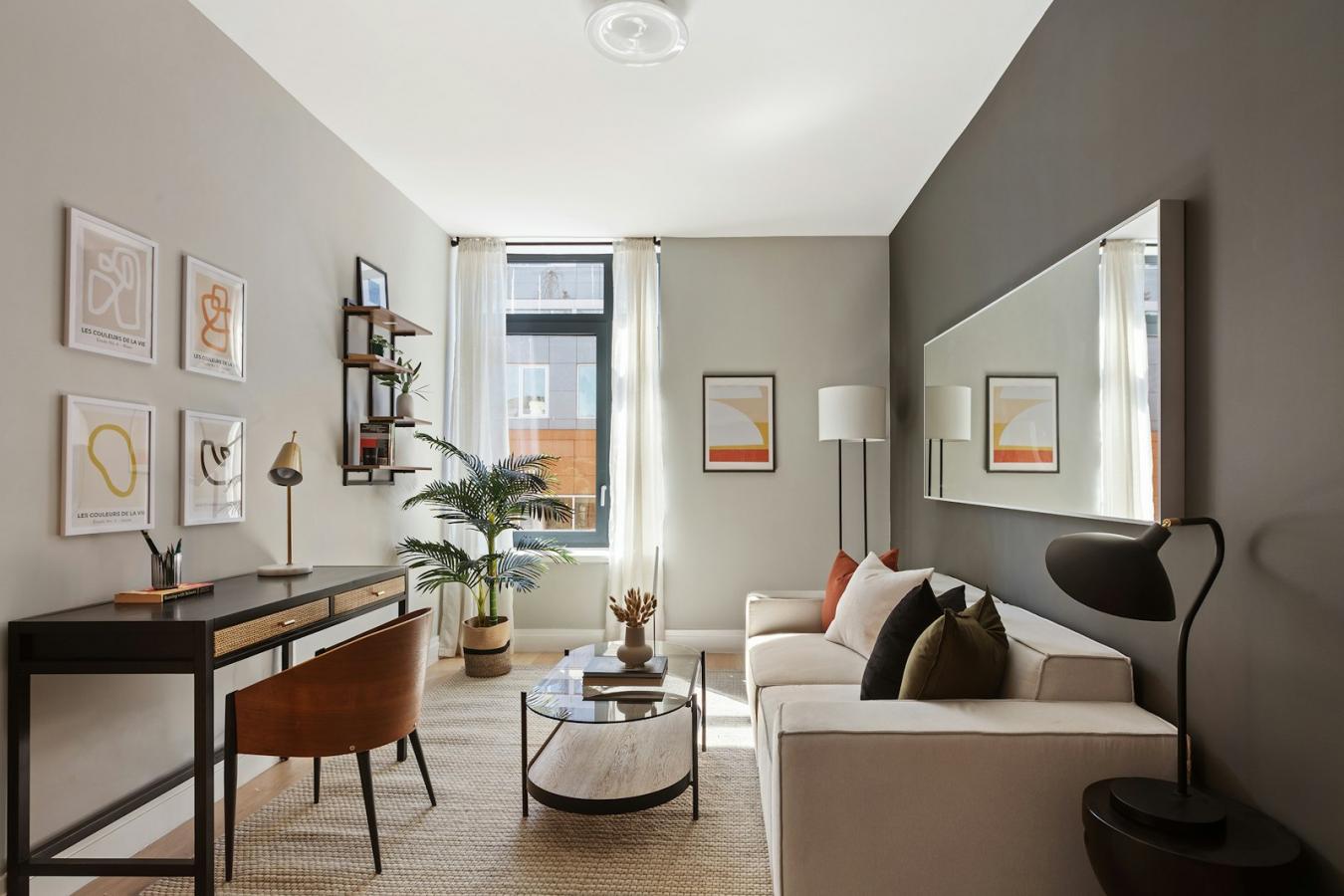 Central Harlem, New York, 10027, United States, 3 Bedrooms Bedrooms, ,2 BathroomsBathrooms,Residential,For Sale,1902881