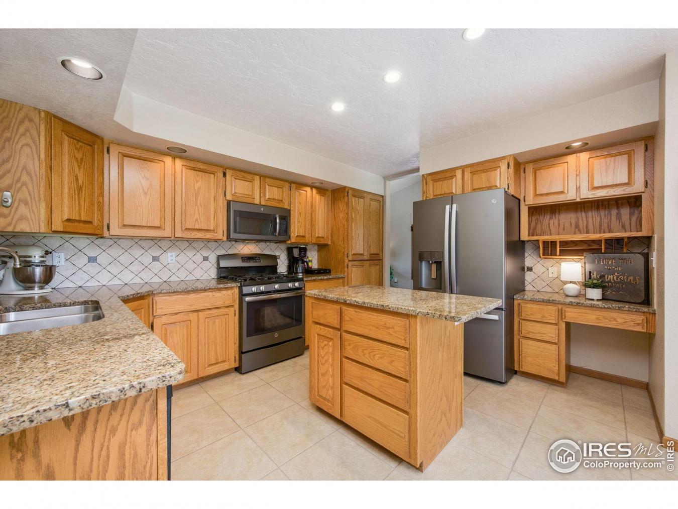 Windsor, Weld, 80550, United States, 4 Bedrooms Bedrooms, ,2 BathroomsBathrooms,Residential,For Sale,1904097
