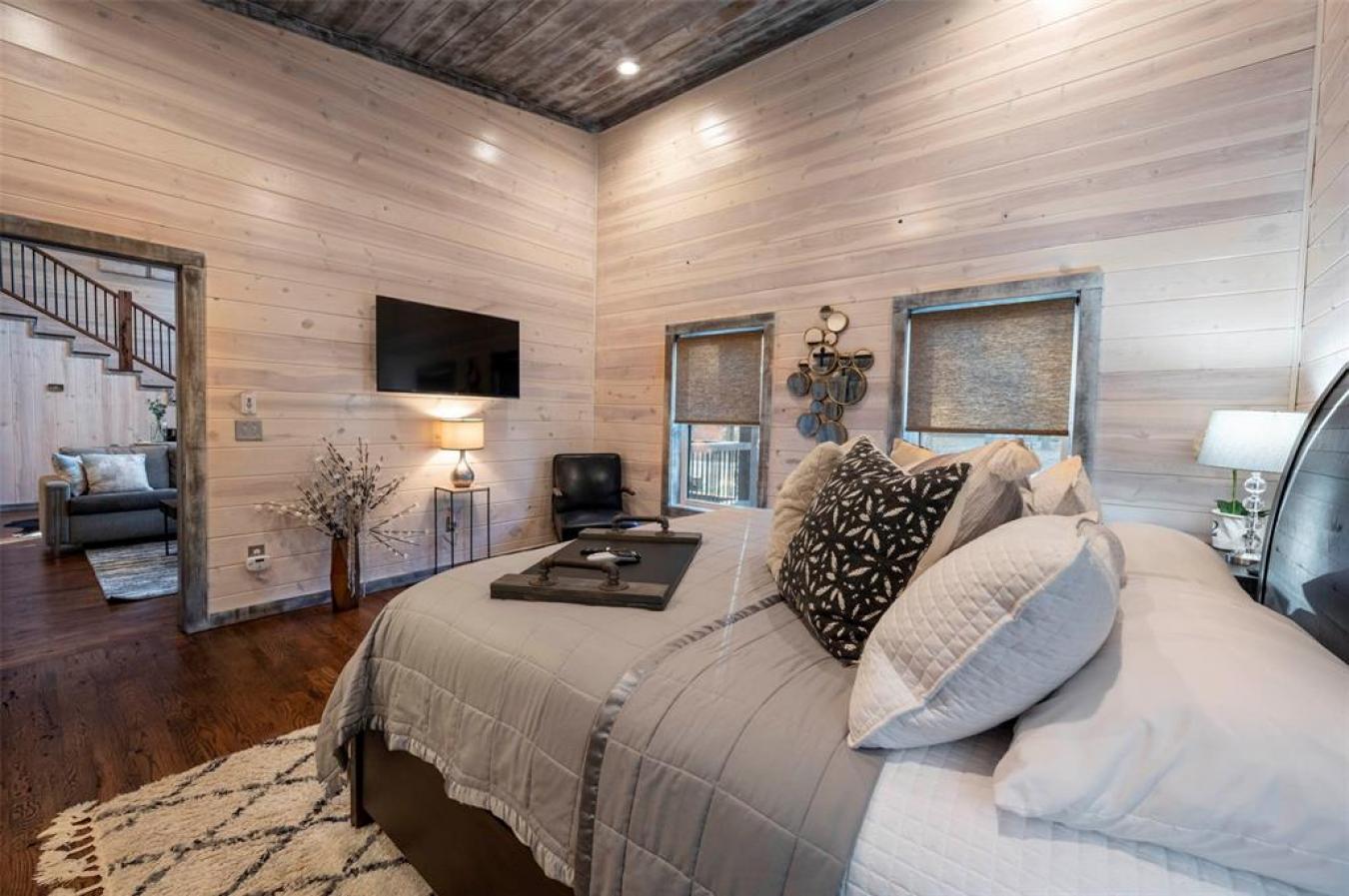 Broken Bow, McCurtain, 74728, United States, 2 Bedrooms Bedrooms, ,2 BathroomsBathrooms,Residential,For Sale,1902878