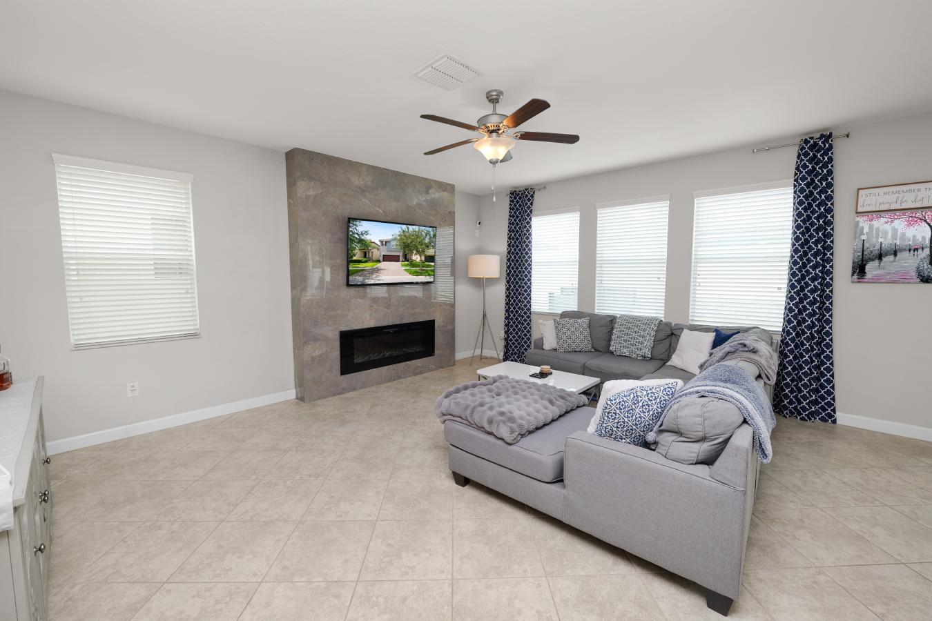 Brandon, Hillsborough, 33511, United States, 4 Bedrooms Bedrooms, ,2 BathroomsBathrooms,Residential,For Sale,1902875