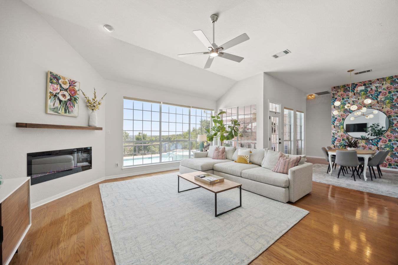 Austin, Travis, 78730, United States, 4 Bedrooms Bedrooms, ,3 BathroomsBathrooms,Residential,For Sale,1904094