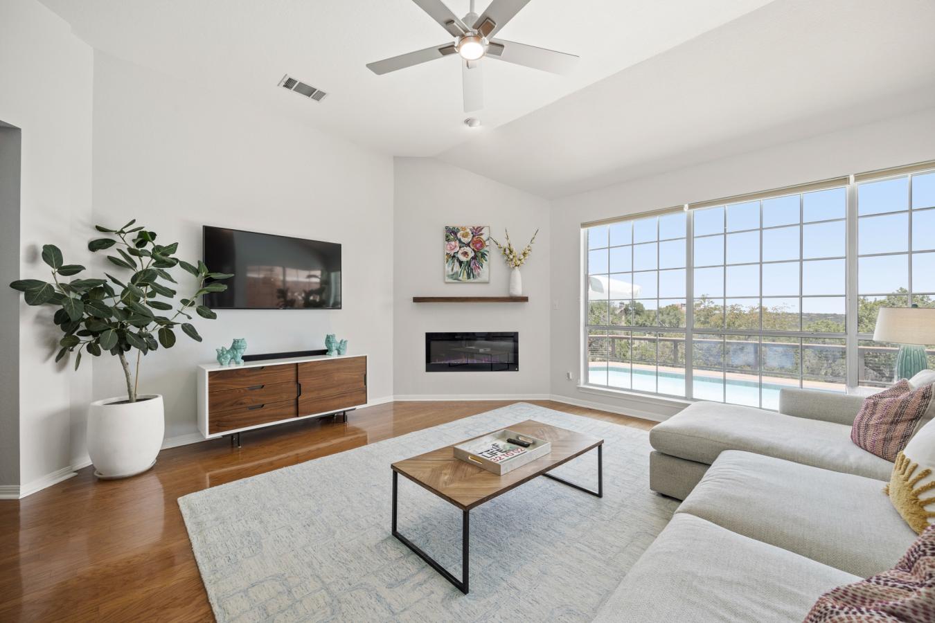 Austin, Travis, 78730, United States, 4 Bedrooms Bedrooms, ,3 BathroomsBathrooms,Residential,For Sale,1904094