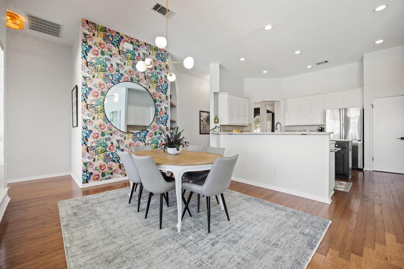 Austin, Travis, 78730, United States, 4 Bedrooms Bedrooms, ,3 BathroomsBathrooms,Residential,For Sale,1904094