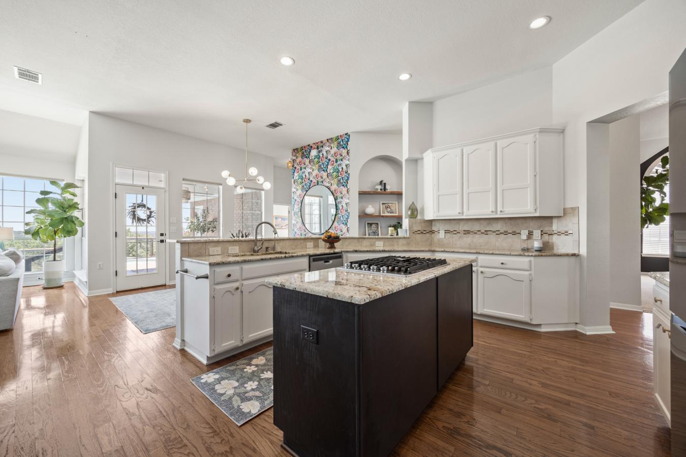 Austin, Travis, 78730, United States, 4 Bedrooms Bedrooms, ,3 BathroomsBathrooms,Residential,For Sale,1904094