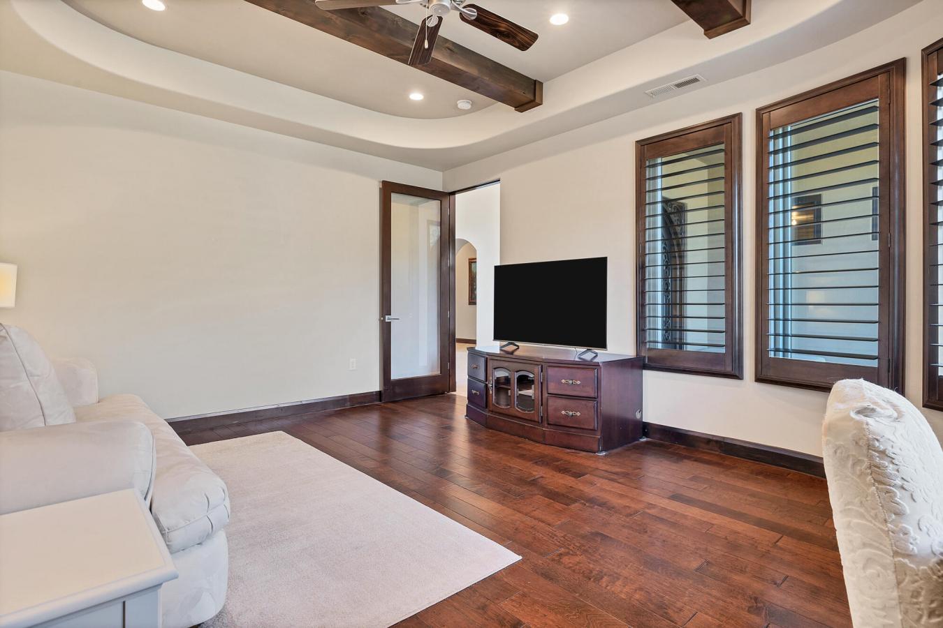 St George, Washington, 84790, United States, 4 Bedrooms Bedrooms, ,3 BathroomsBathrooms,Residential,For Sale,1926856