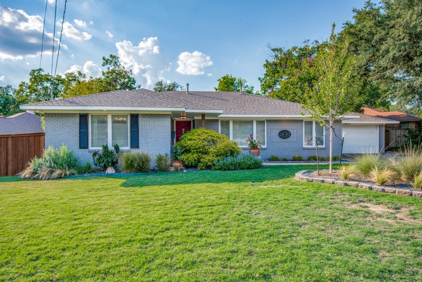 Dallas, Dallas, 75214, United States, 3 Bedrooms Bedrooms, ,-2 BathroomBathrooms,Residential,For Sale,1904086