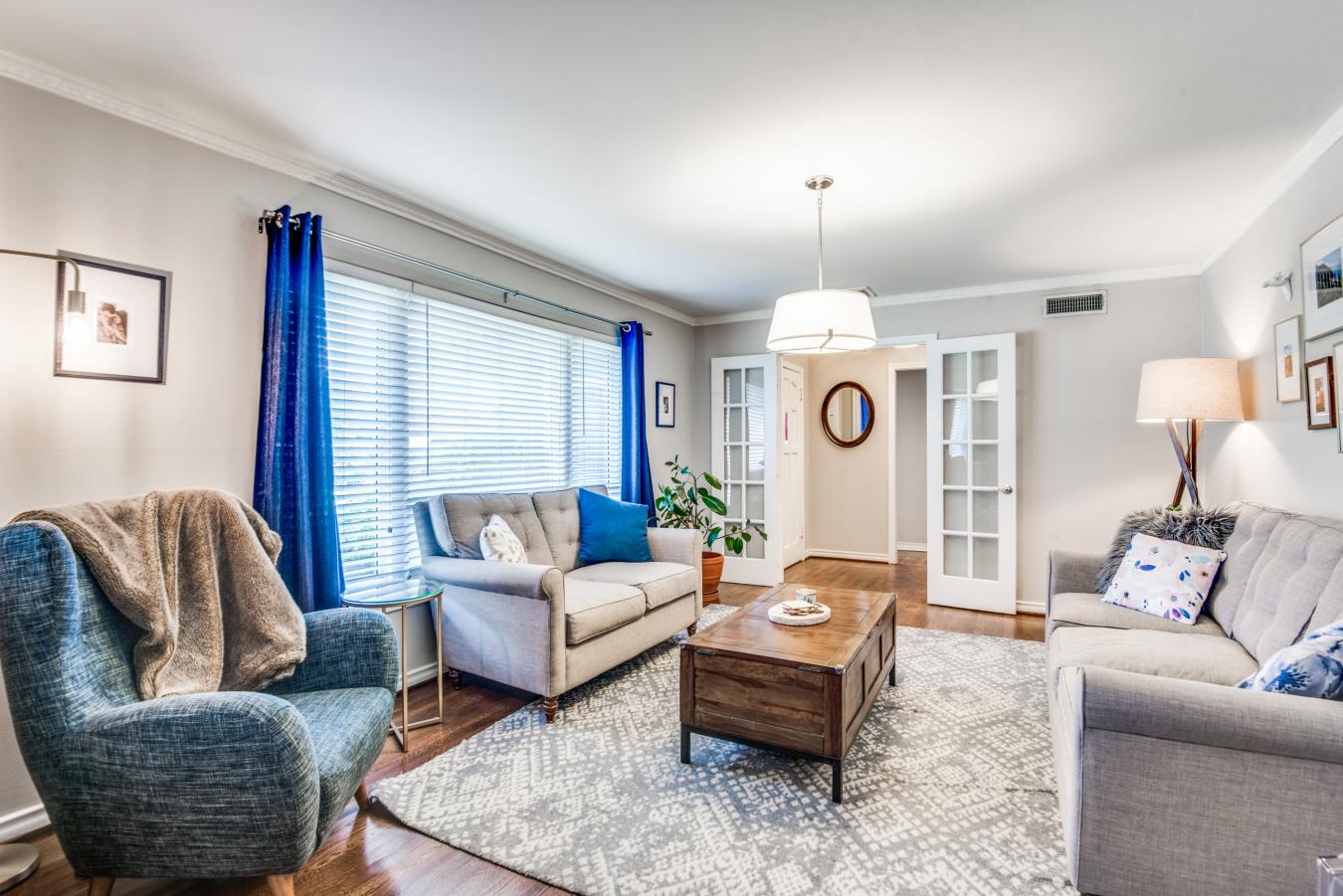 Dallas, Dallas, 75214, United States, 3 Bedrooms Bedrooms, ,-2 BathroomBathrooms,Residential,For Sale,1904086