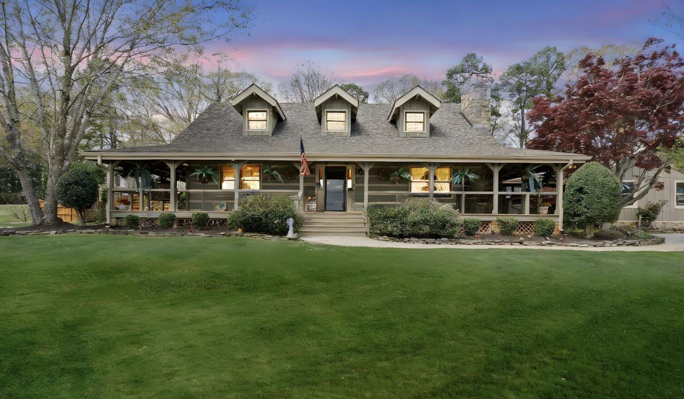 Mooresville, North Carolina, 28115, United States, 4 Bedrooms Bedrooms, ,3 BathroomsBathrooms,Residential,For Sale,1902867