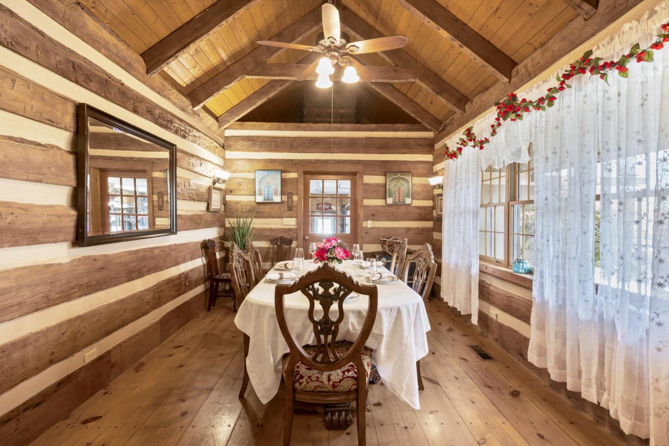 Mooresville, North Carolina, 28115, United States, 4 Bedrooms Bedrooms, ,3 BathroomsBathrooms,Residential,For Sale,1902867