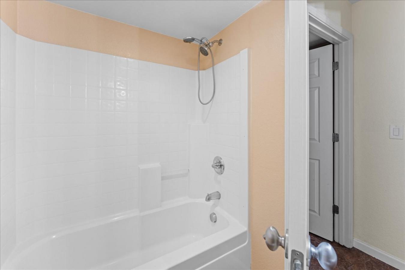 Stockton, San Joaquin, 95212, United States, 6 Bedrooms Bedrooms, ,3 BathroomsBathrooms,Residential,For Sale,1959886