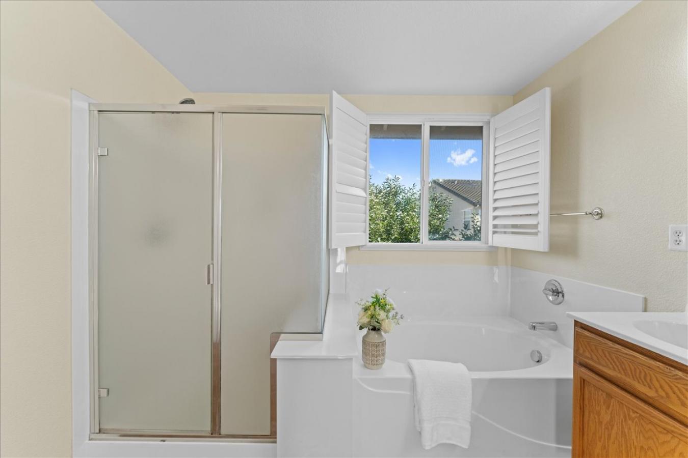 Stockton, San Joaquin, 95212, United States, 6 Bedrooms Bedrooms, ,3 BathroomsBathrooms,Residential,For Sale,1959886