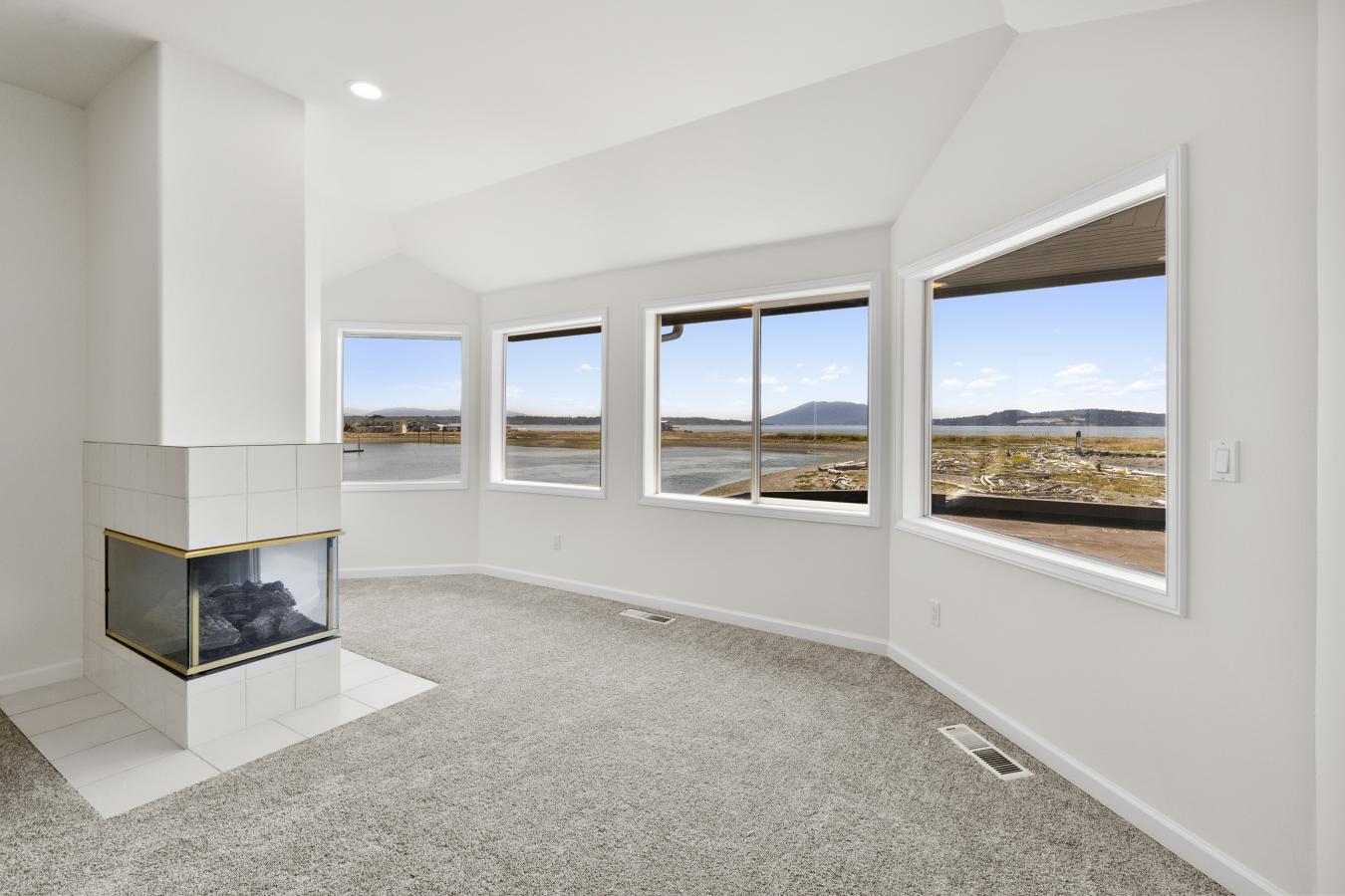 Ferndale, Washington, 98248, United States, 3 Bedrooms Bedrooms, ,2 BathroomsBathrooms,Residential,For Sale,1904080