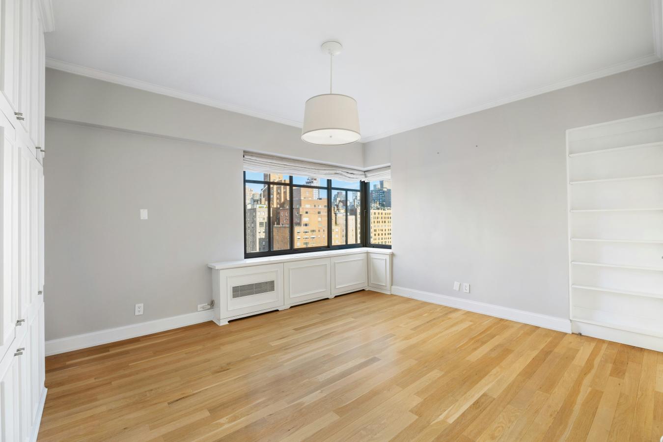New York, New York, 10021, United States, 3 Bedrooms Bedrooms, ,3 BathroomsBathrooms,Residential,For Sale,1904076