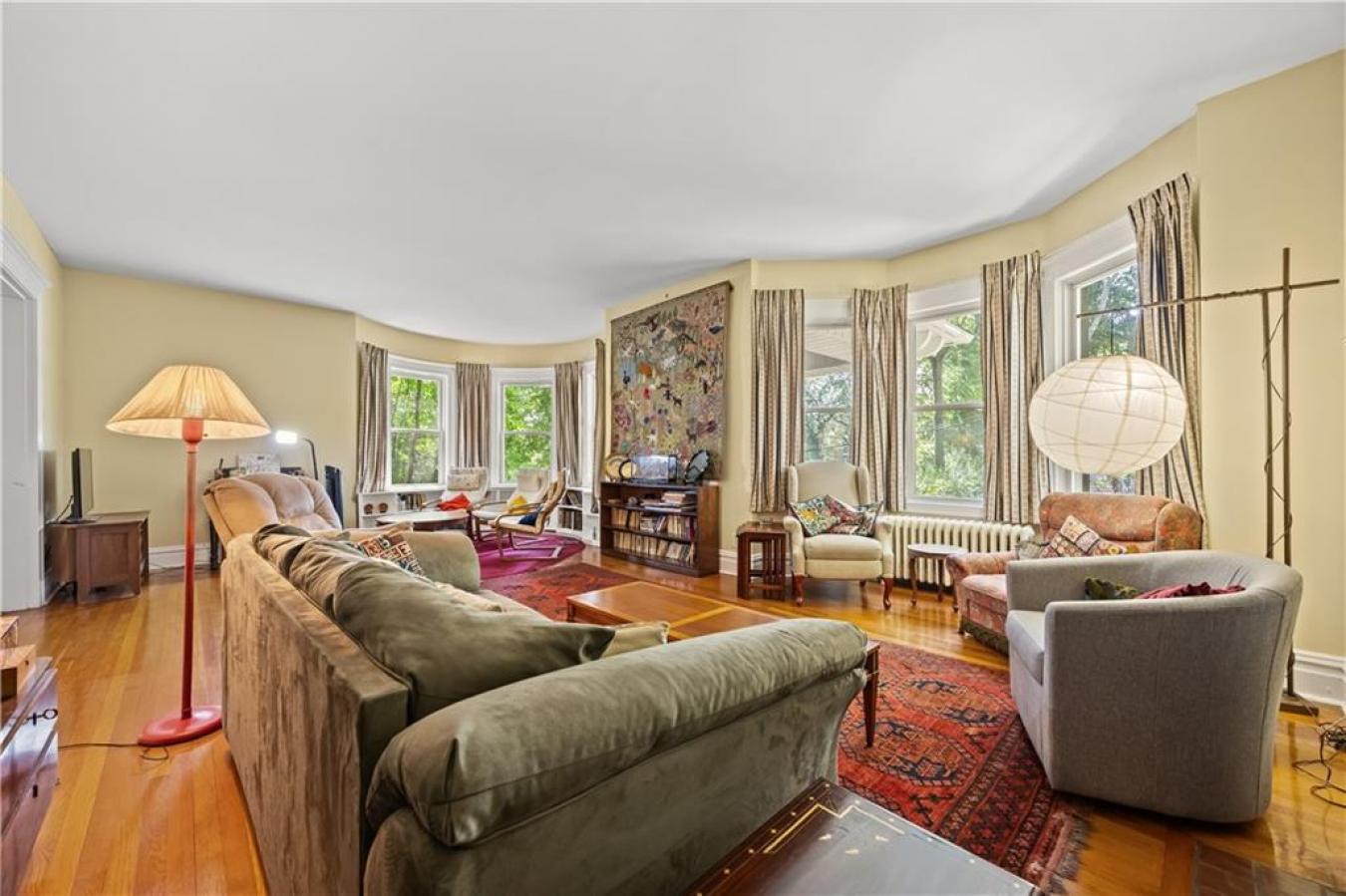 Staten Island, Richmond, 10304, United States, 5 Bedrooms Bedrooms, ,5 BathroomsBathrooms,Residential,For Sale,1904070