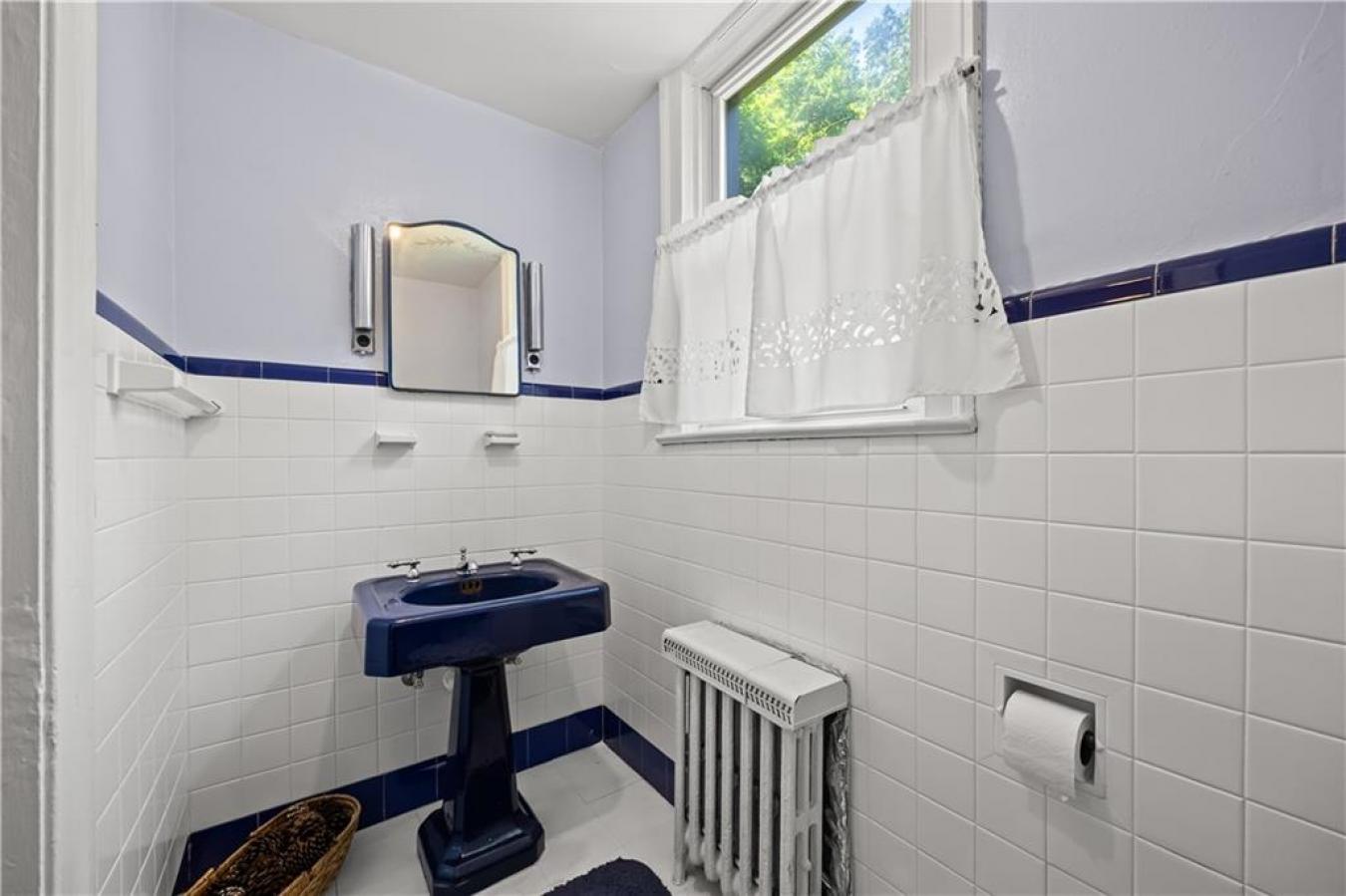 Staten Island, Richmond, 10304, United States, 5 Bedrooms Bedrooms, ,5 BathroomsBathrooms,Residential,For Sale,1904070