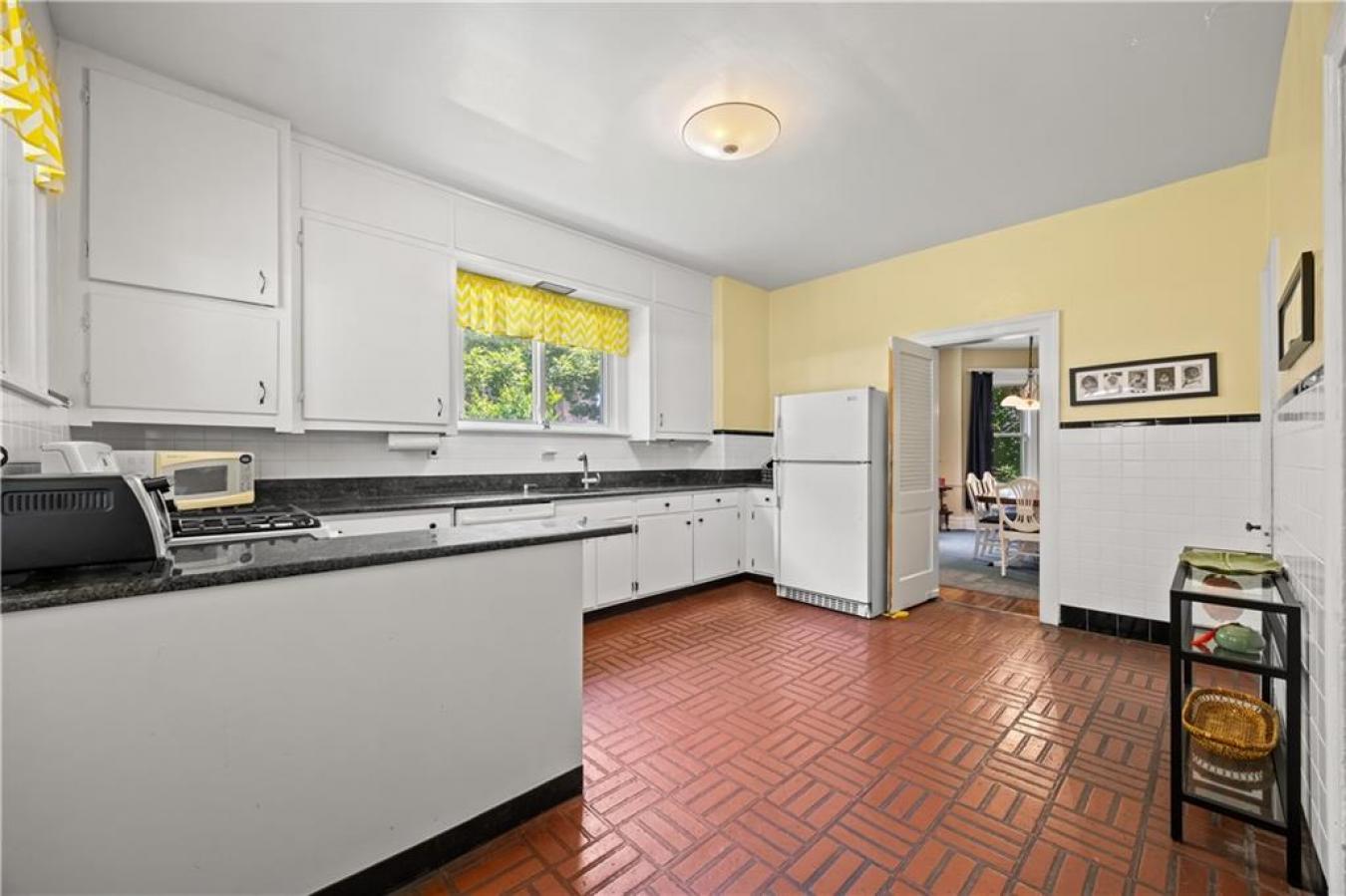 Staten Island, Richmond, 10304, United States, 5 Bedrooms Bedrooms, ,5 BathroomsBathrooms,Residential,For Sale,1904070