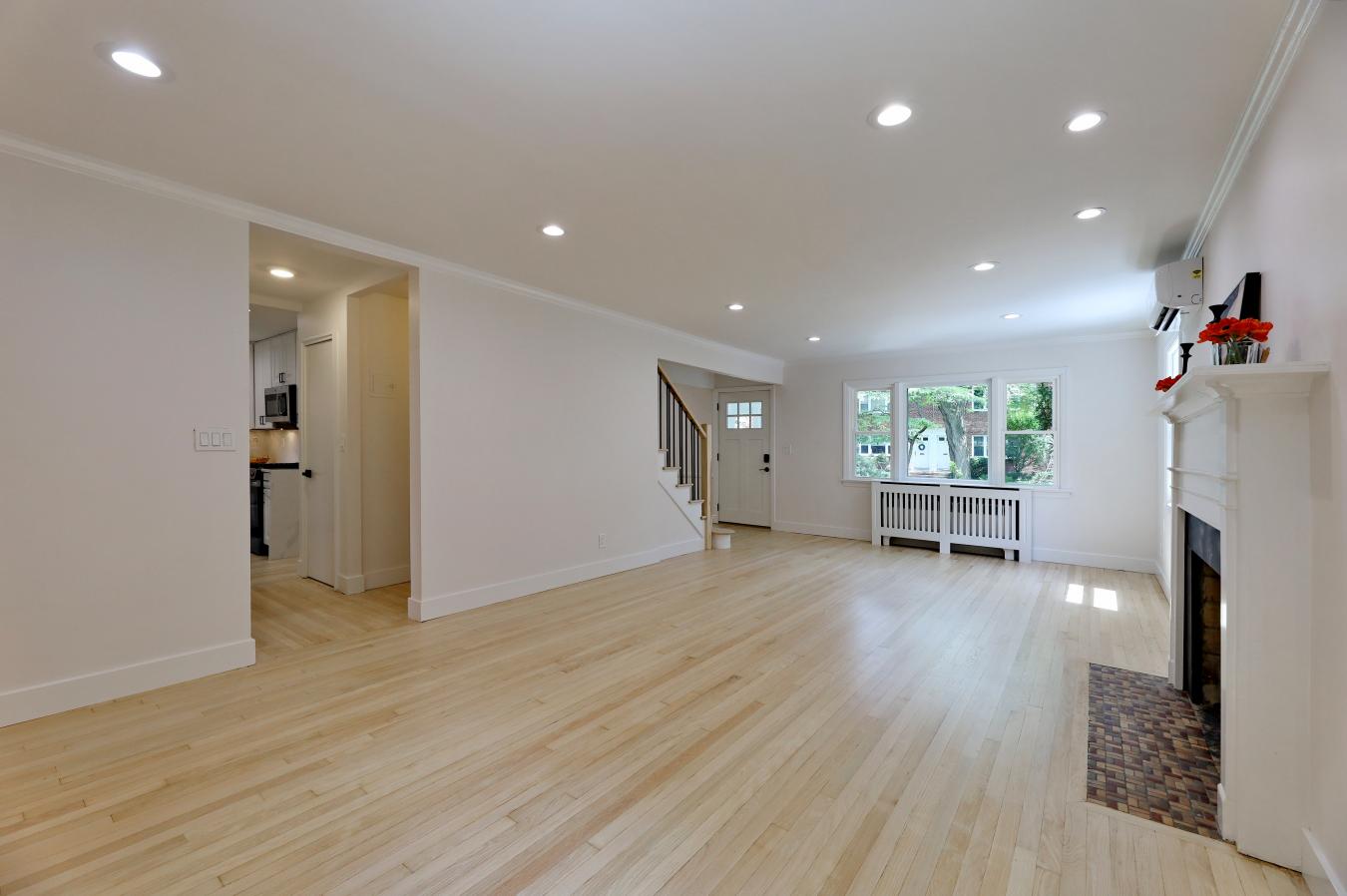 Englewood, Bergen, 07631, United States, 3 Bedrooms Bedrooms, ,3 BathroomsBathrooms,Residential,For Sale,1904063