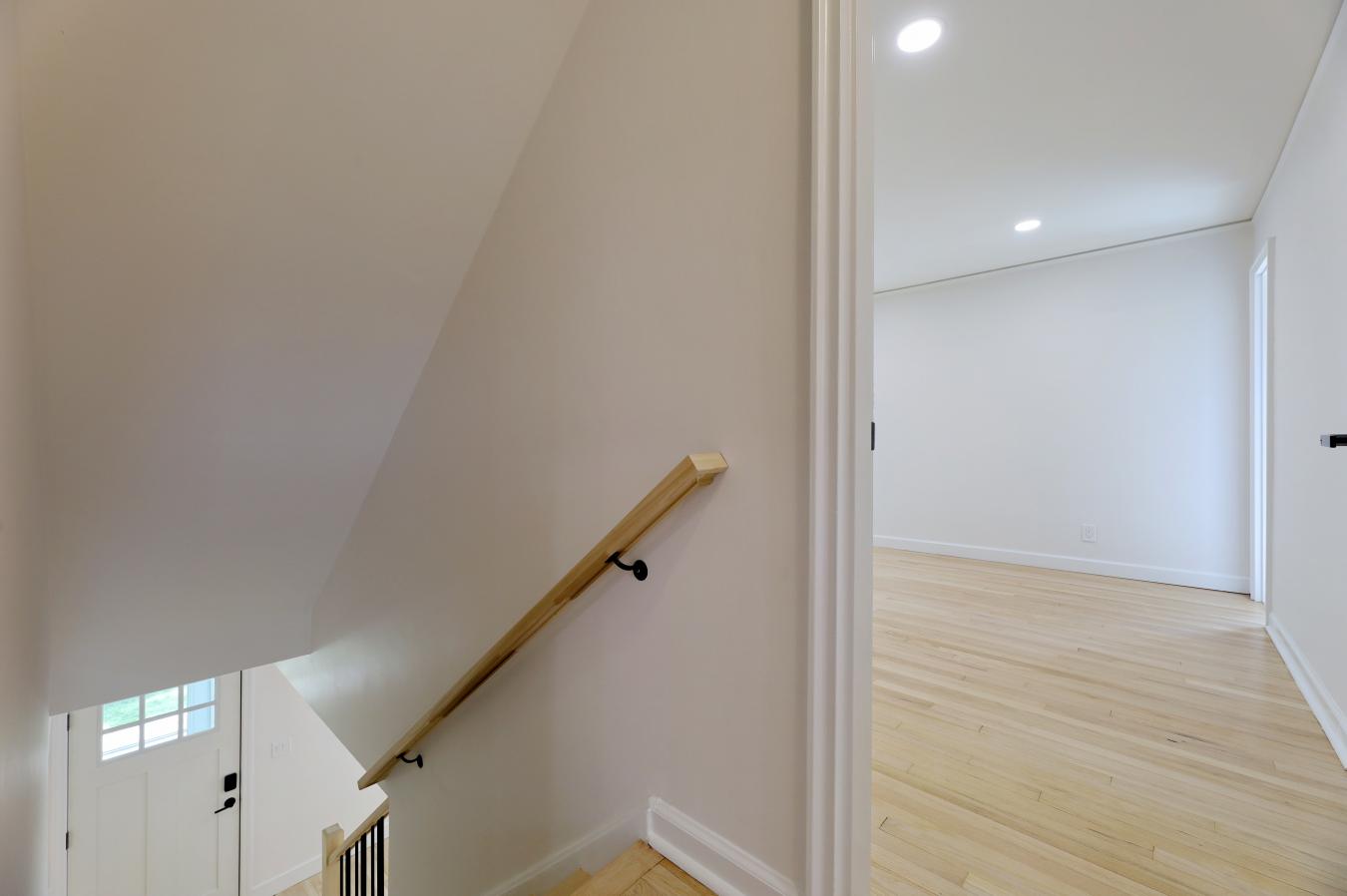 Englewood, Bergen, 07631, United States, 3 Bedrooms Bedrooms, ,3 BathroomsBathrooms,Residential,For Sale,1904063