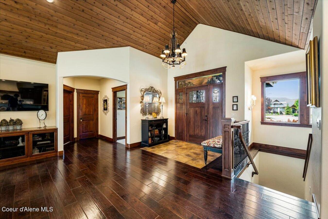 Hayden, Kootenai, 83835, United States, 5 Bedrooms Bedrooms, ,3 BathroomsBathrooms,Residential,For Sale,1904060