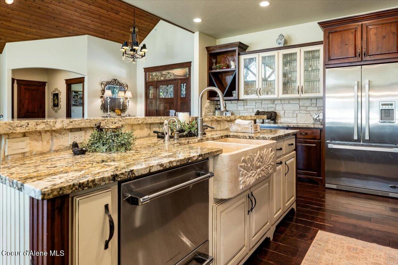 Hayden, Kootenai, 83835, United States, 5 Bedrooms Bedrooms, ,3 BathroomsBathrooms,Residential,For Sale,1904060