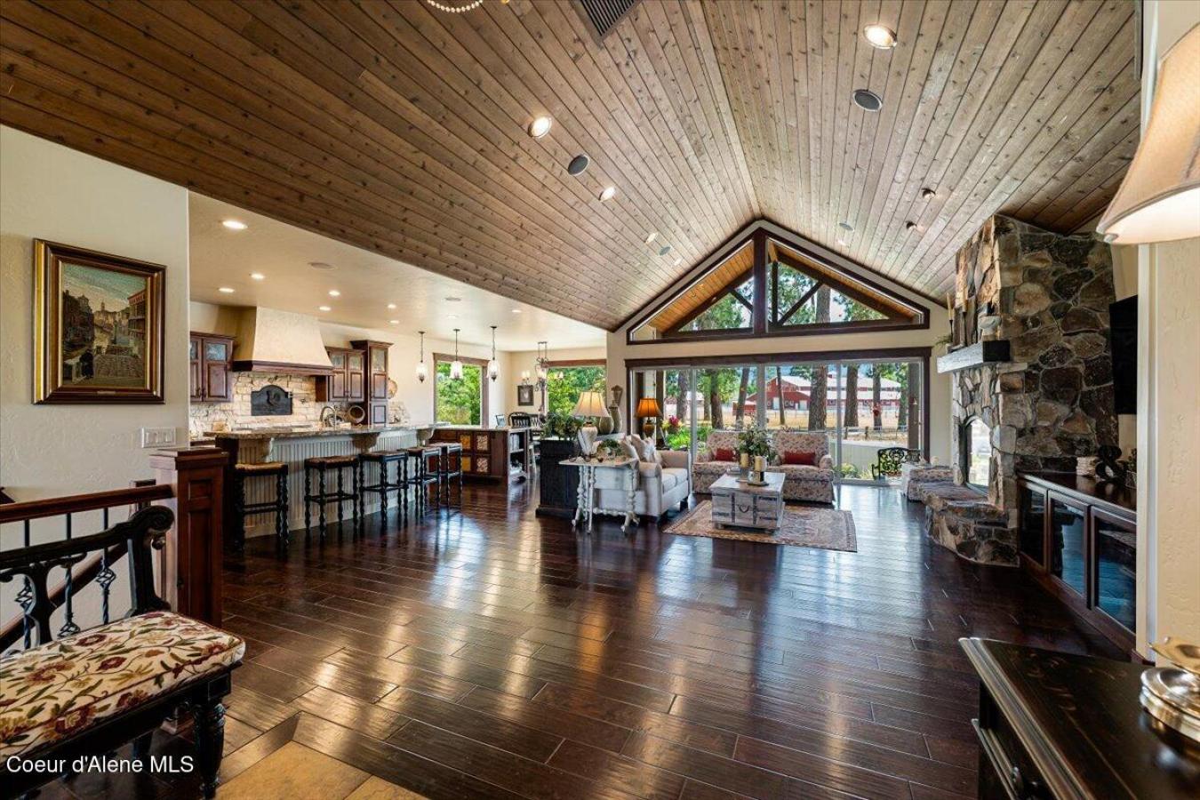 Hayden, Kootenai, 83835, United States, 5 Bedrooms Bedrooms, ,3 BathroomsBathrooms,Residential,For Sale,1904060