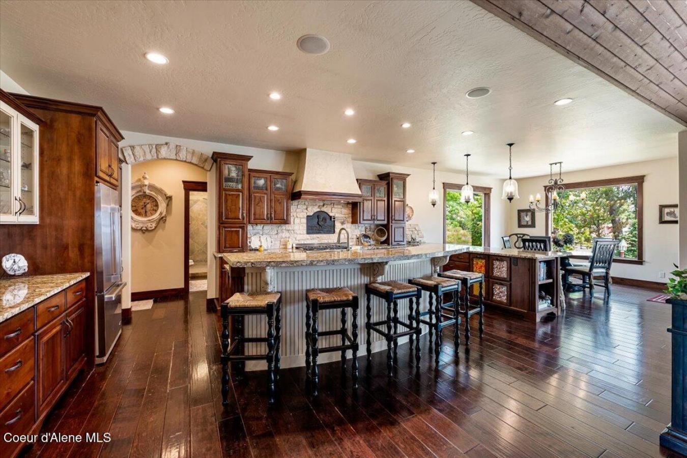 Hayden, Kootenai, 83835, United States, 5 Bedrooms Bedrooms, ,3 BathroomsBathrooms,Residential,For Sale,1904060