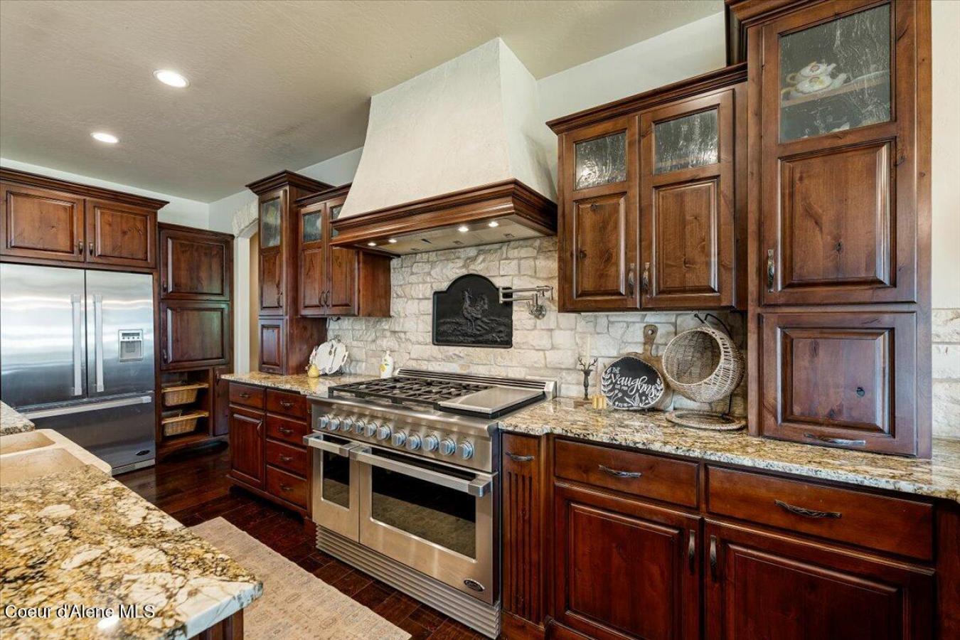 Hayden, Kootenai, 83835, United States, 5 Bedrooms Bedrooms, ,3 BathroomsBathrooms,Residential,For Sale,1904060