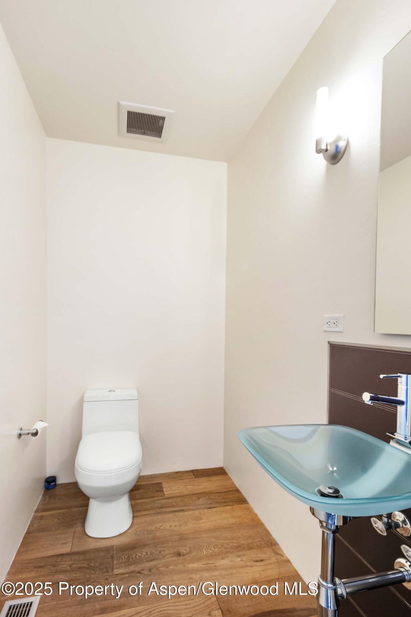 Carbondale, Garfield, 81623, United States, 2 Bedrooms Bedrooms, ,2 BathroomsBathrooms,Residential,For Sale,1904059