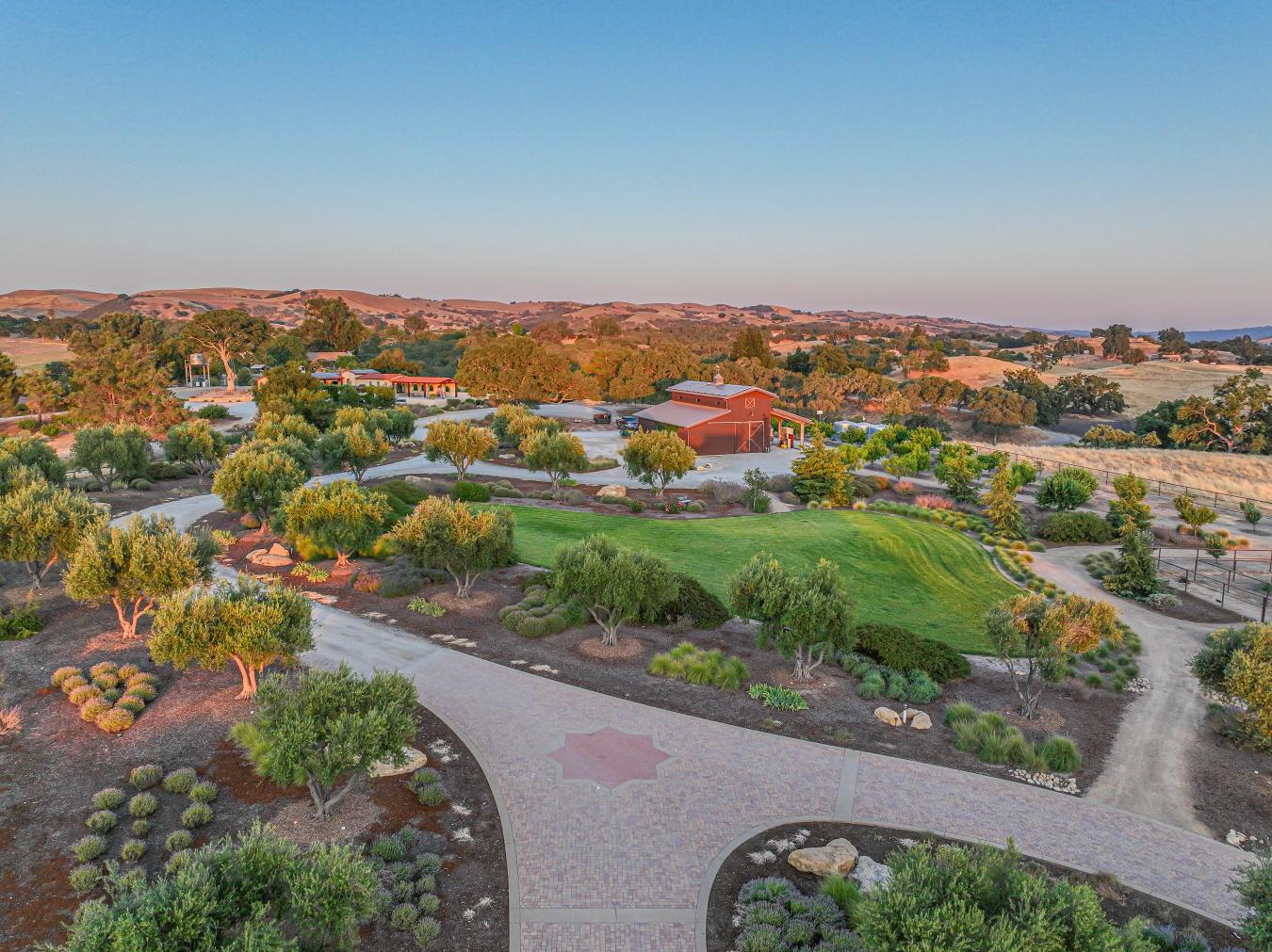 Templeton, San Luis Obispo, 93465, United States, 8 Bedrooms Bedrooms, ,12 BathroomsBathrooms,Residential,For Sale,1905285