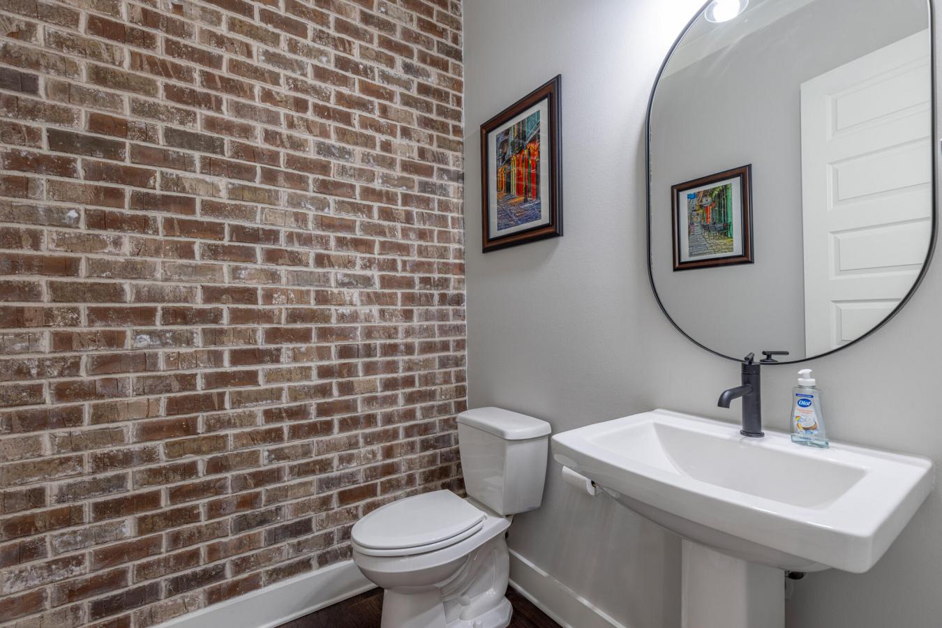 Niceville, Florida, 32578, United States, 5 Bedrooms Bedrooms, ,3 BathroomsBathrooms,Residential,For Sale,1904979