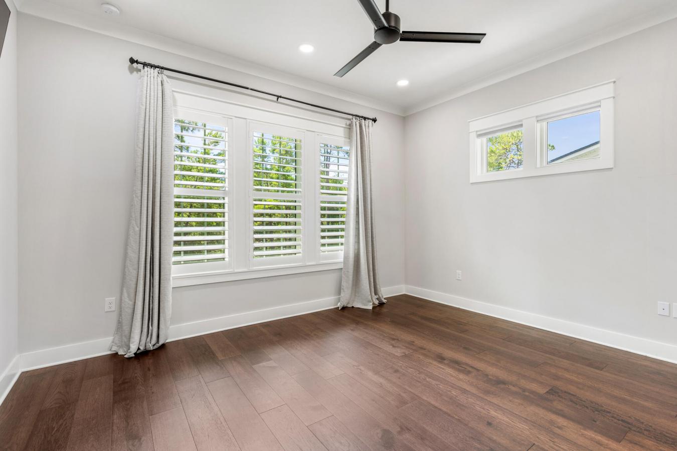 Niceville, Florida, 32578, United States, 5 Bedrooms Bedrooms, ,3 BathroomsBathrooms,Residential,For Sale,1904979