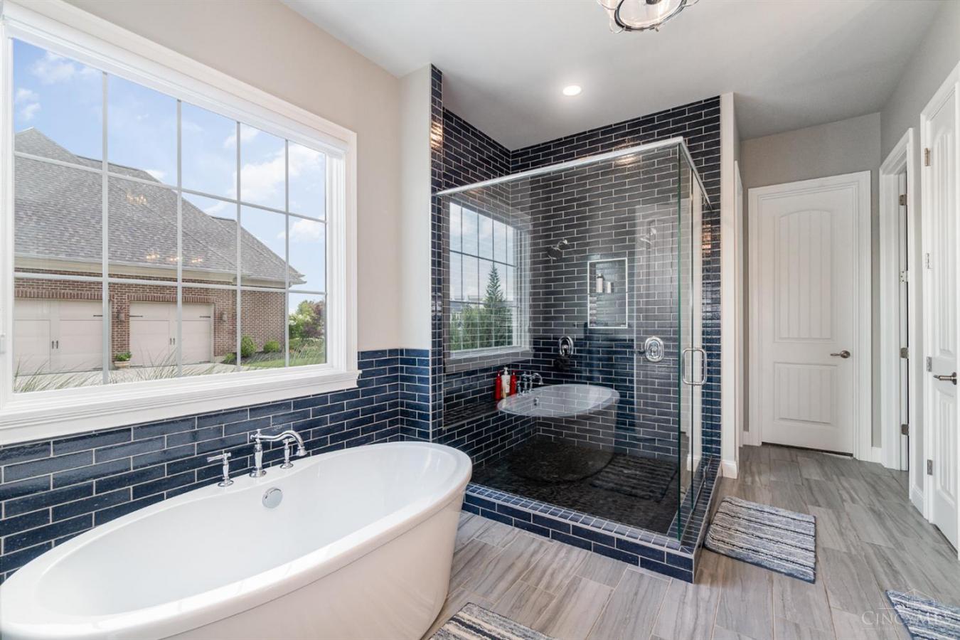 Deerfield Twp., Warren, 45040, United States, 6 Bedrooms Bedrooms, ,6 BathroomsBathrooms,Residential,For Sale,1904978