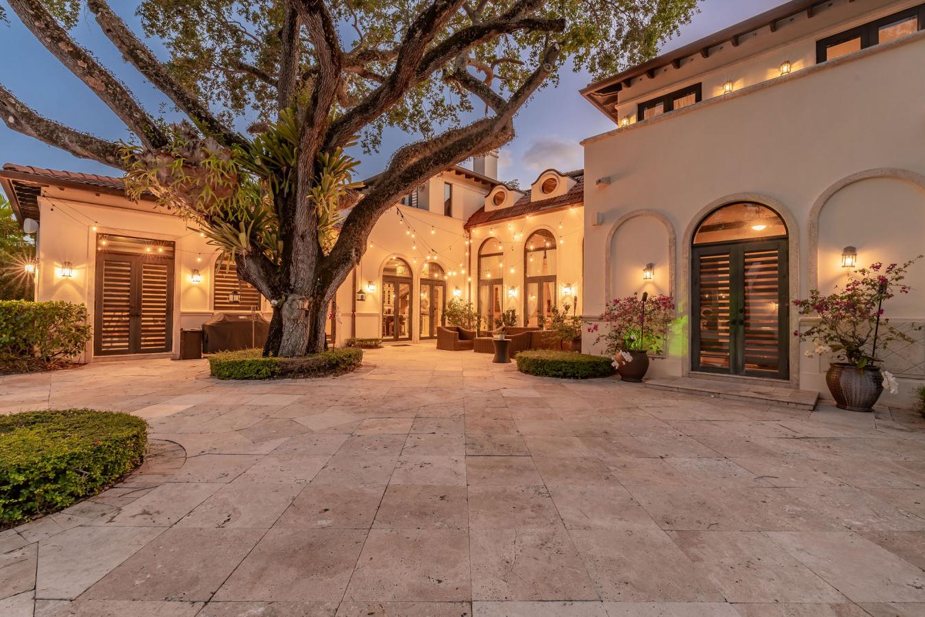 Pinecrest, Miami-Dade County, 33156, United States, 9 Bedrooms Bedrooms, ,9 BathroomsBathrooms,Residential,For Sale,1904976