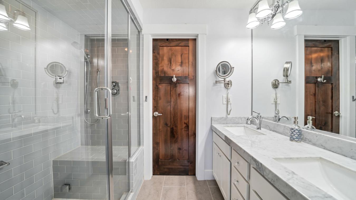 Park City, Utah, 84098, United States, 2 Bedrooms Bedrooms, ,3 BathroomsBathrooms,Residential,For Sale,1904975