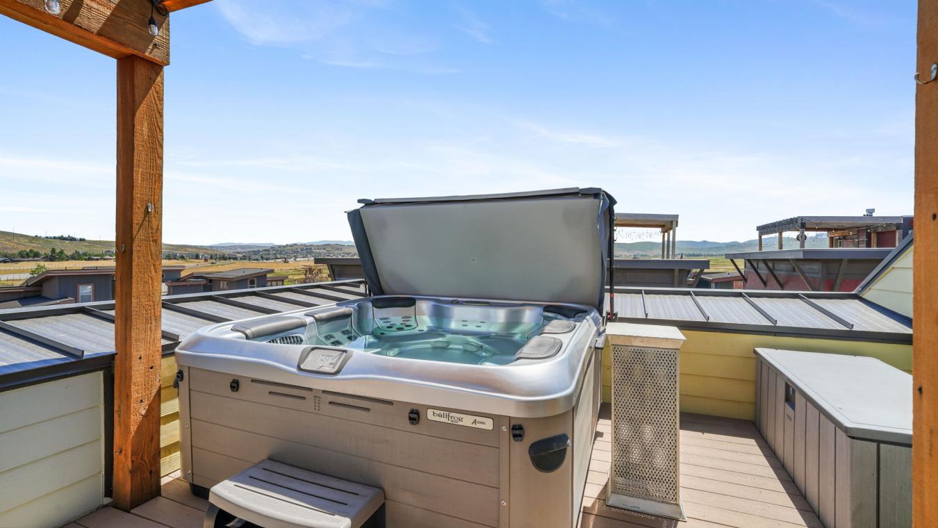 Park City, Utah, 84098, United States, 2 Bedrooms Bedrooms, ,3 BathroomsBathrooms,Residential,For Sale,1904975