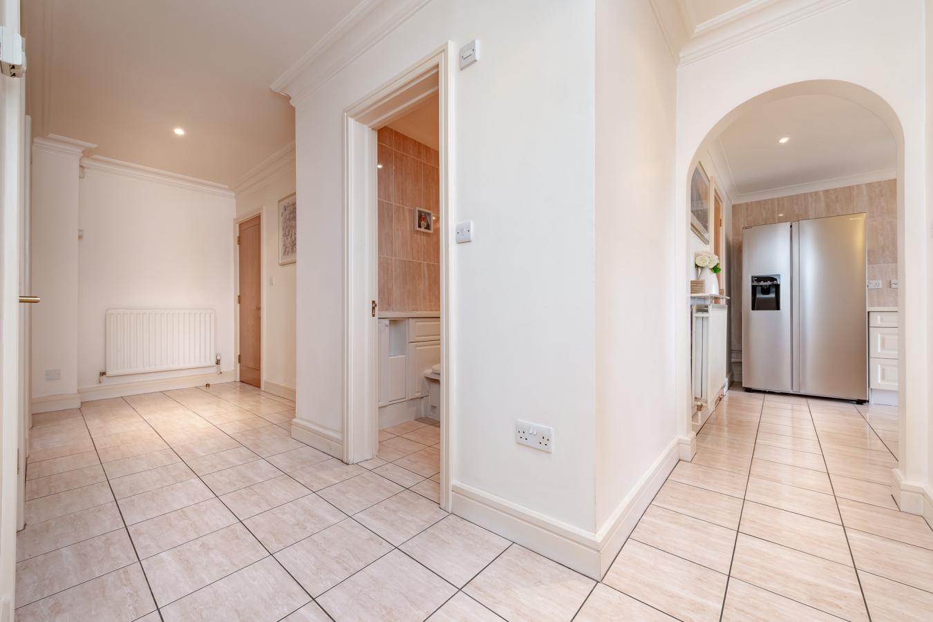 Caterham, Surrey, CR3 6SJ, United Kingdom, 5 Bedrooms Bedrooms, ,3 BathroomsBathrooms,Residential,For Sale,1904973