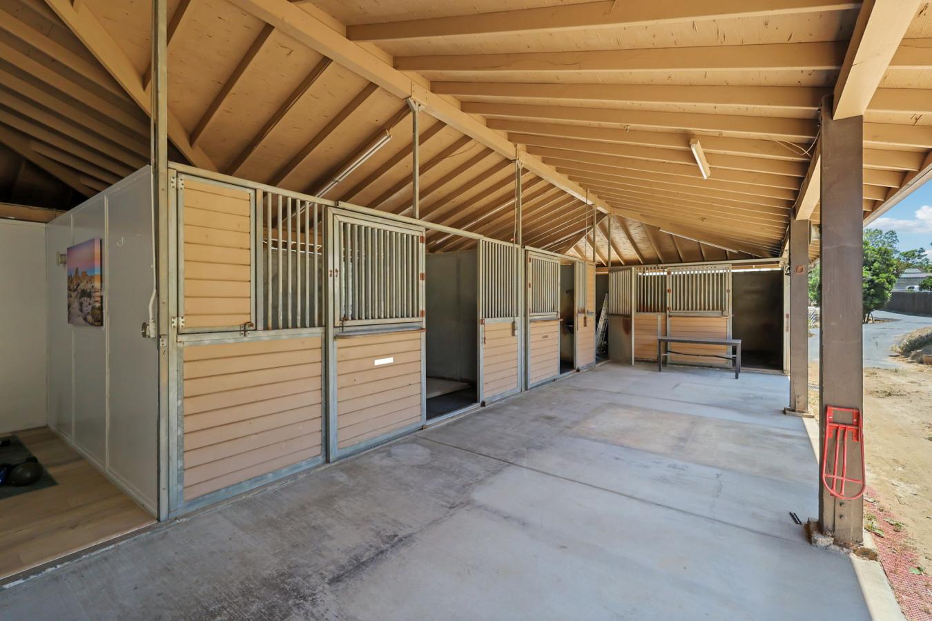 Fallbrook, San Diego, 92028, United States, 4 Bedrooms Bedrooms, ,3 BathroomsBathrooms,Residential,For Sale,1904971