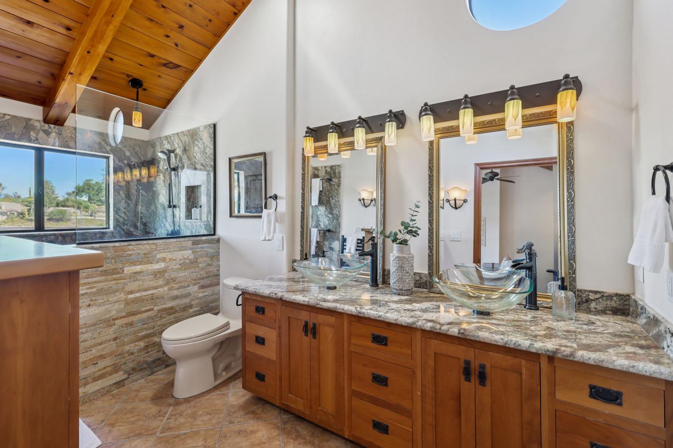 Fallbrook, San Diego, 92028, United States, 4 Bedrooms Bedrooms, ,3 BathroomsBathrooms,Residential,For Sale,1904971
